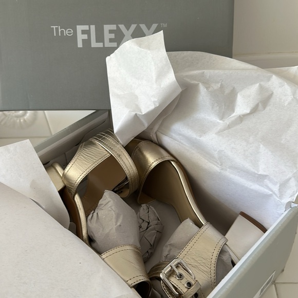 The Flexx TGIF NIB - Picture 5 of 6